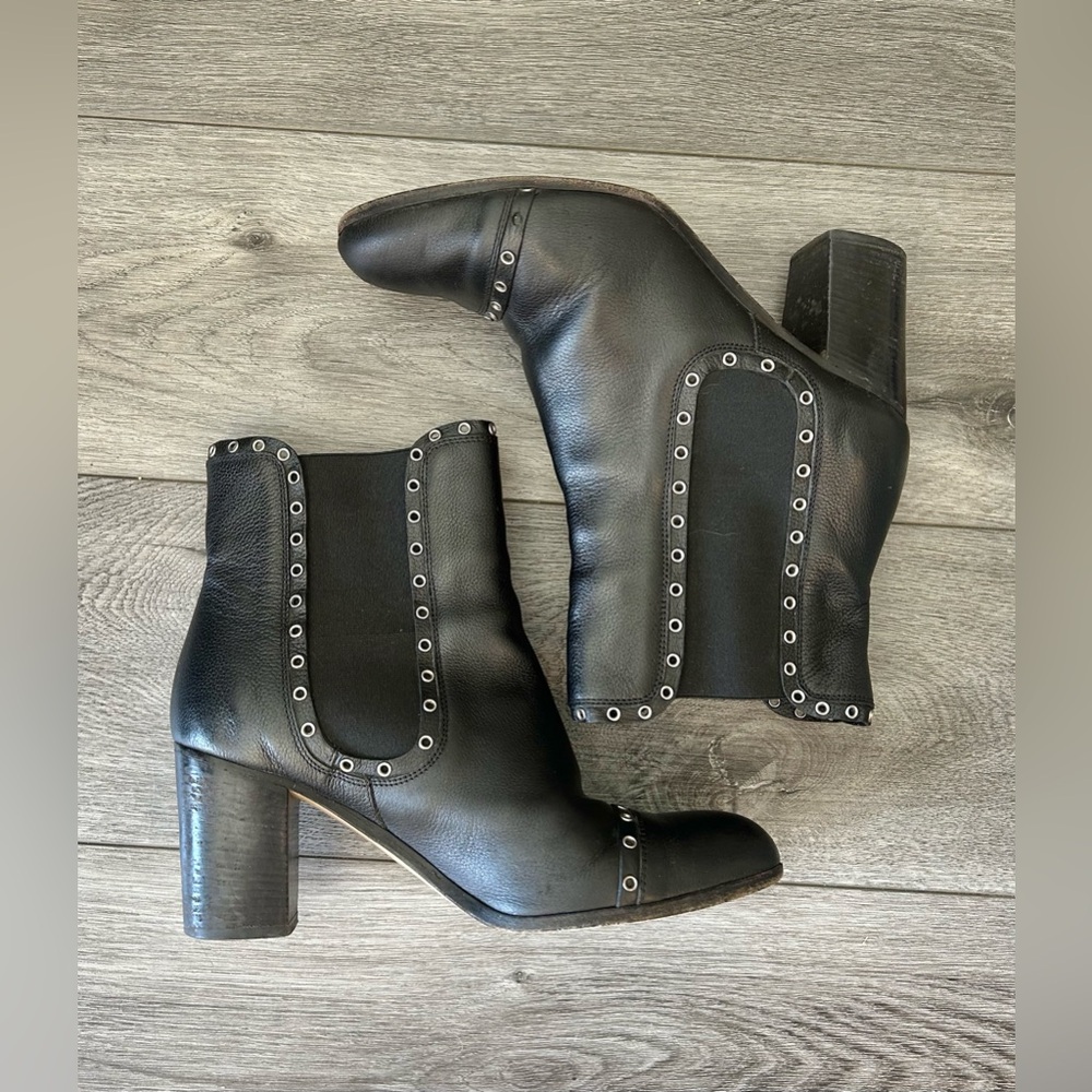 M. Gemi 42/11 Ankle Boots Anello Black Grommet Trim Block Heel Leather Bootie
